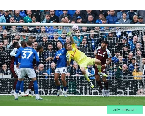 埃弗顿因财务违规两度被扣分 英超争议与俱乐部未来前景分析