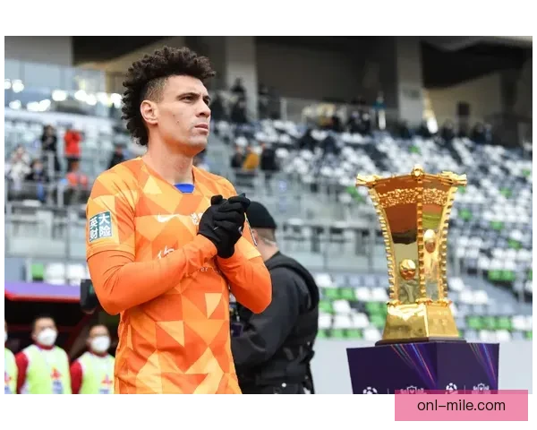 巴德利稳控热那亚中场节奏引领球队攻防转换