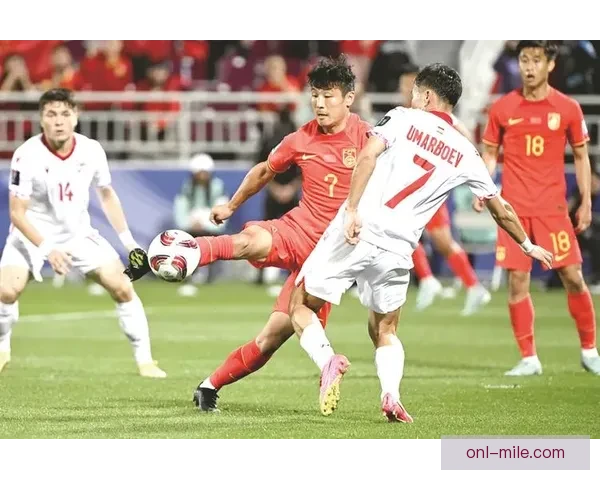 朱辰杰亚洲杯小组赛头球破门因越位干扰门将被VAR判定无效